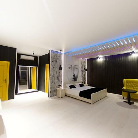 Captain Black Hotel Pitsunda Dış mekan fotoğraf