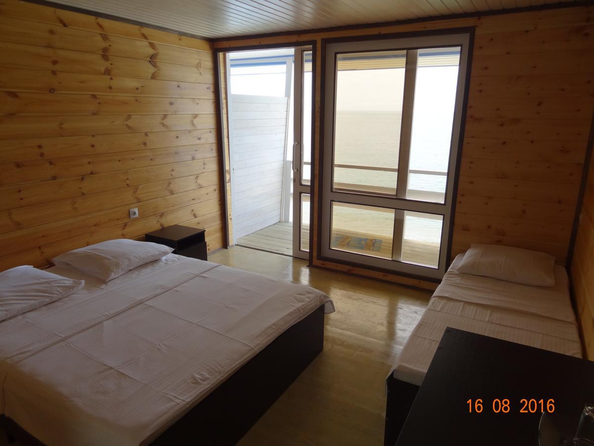 Captain Black Hotel Pitsunda Dış mekan fotoğraf