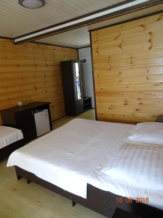 Captain Black Hotel Pitsunda Dış mekan fotoğraf
