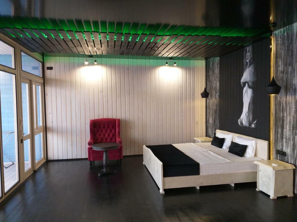 Captain Black Hotel Pitsunda Dış mekan fotoğraf