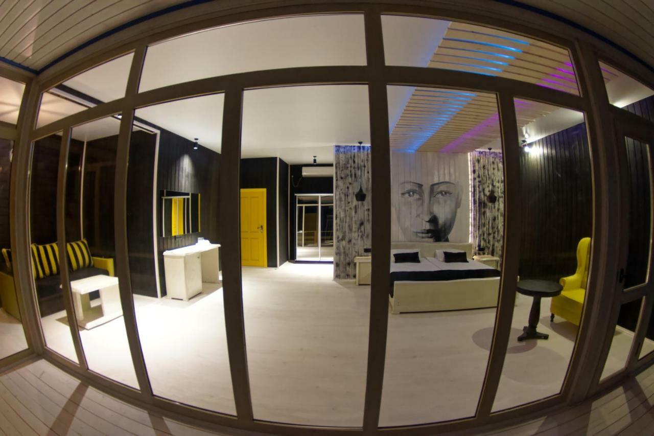 Captain Black Hotel Pitsunda Dış mekan fotoğraf